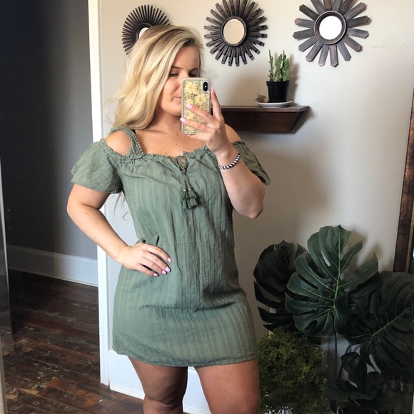 aerie Dresses & Skirts - Aerie olive green dress S